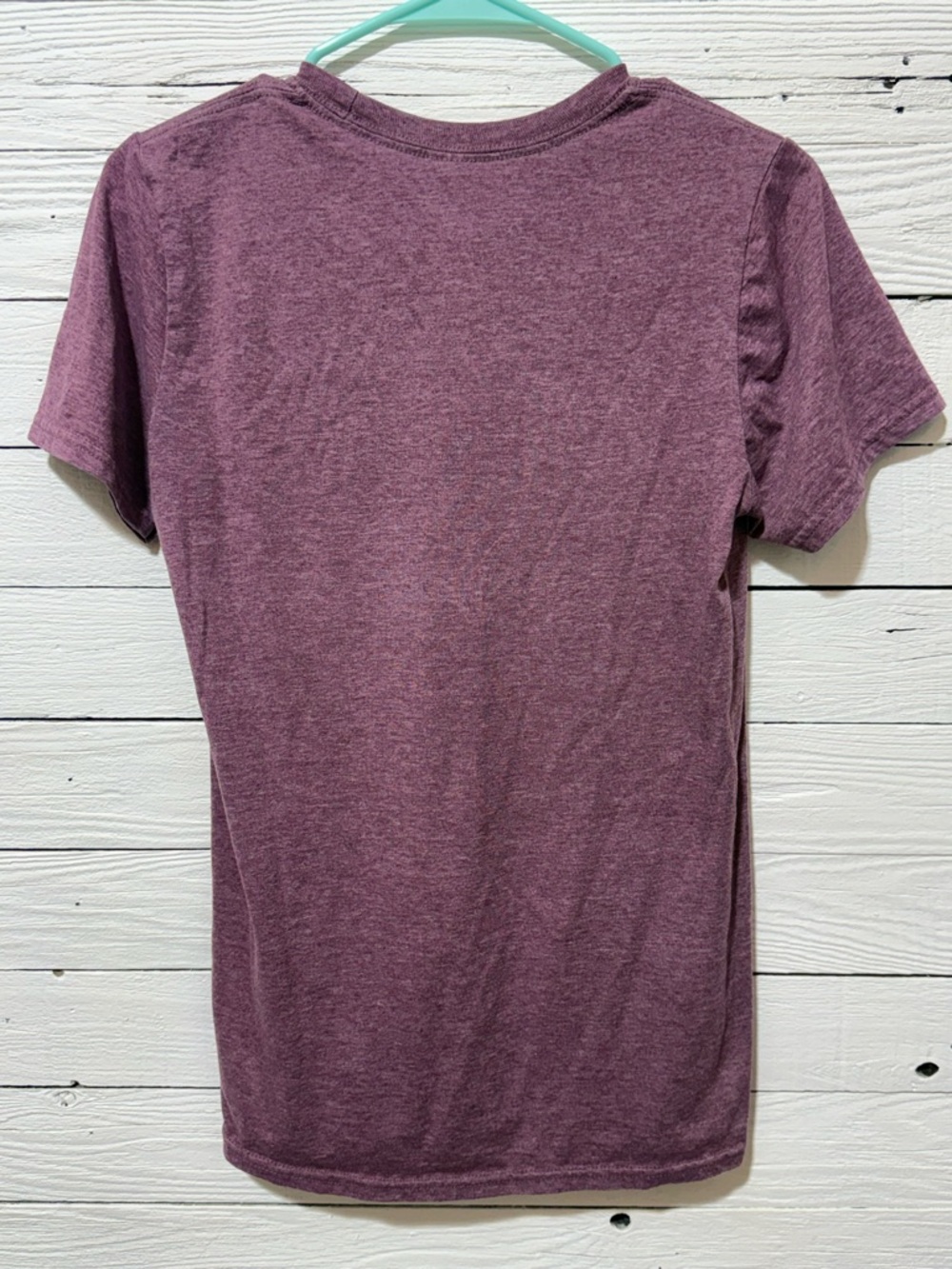 Gildan Softstyle Heather Mauve Crewneck Tee - Picture 4 of 4